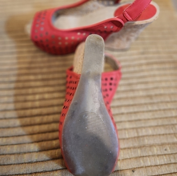Red wedge sandals - Picture 6 of 7